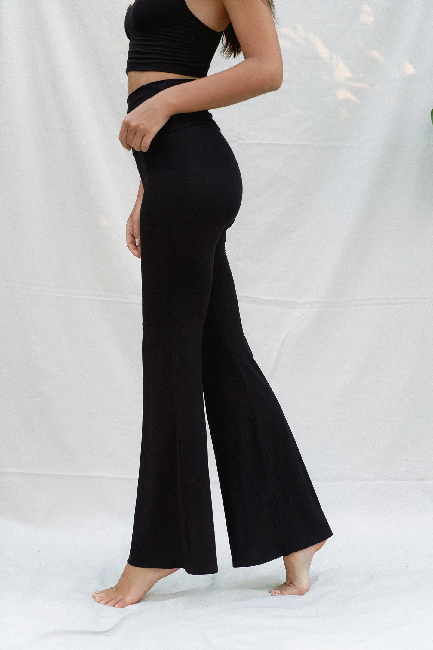 Agni Flares Black - Tall