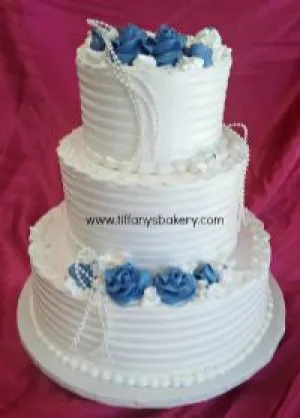 Divine Elegance Classic Wedding Cake