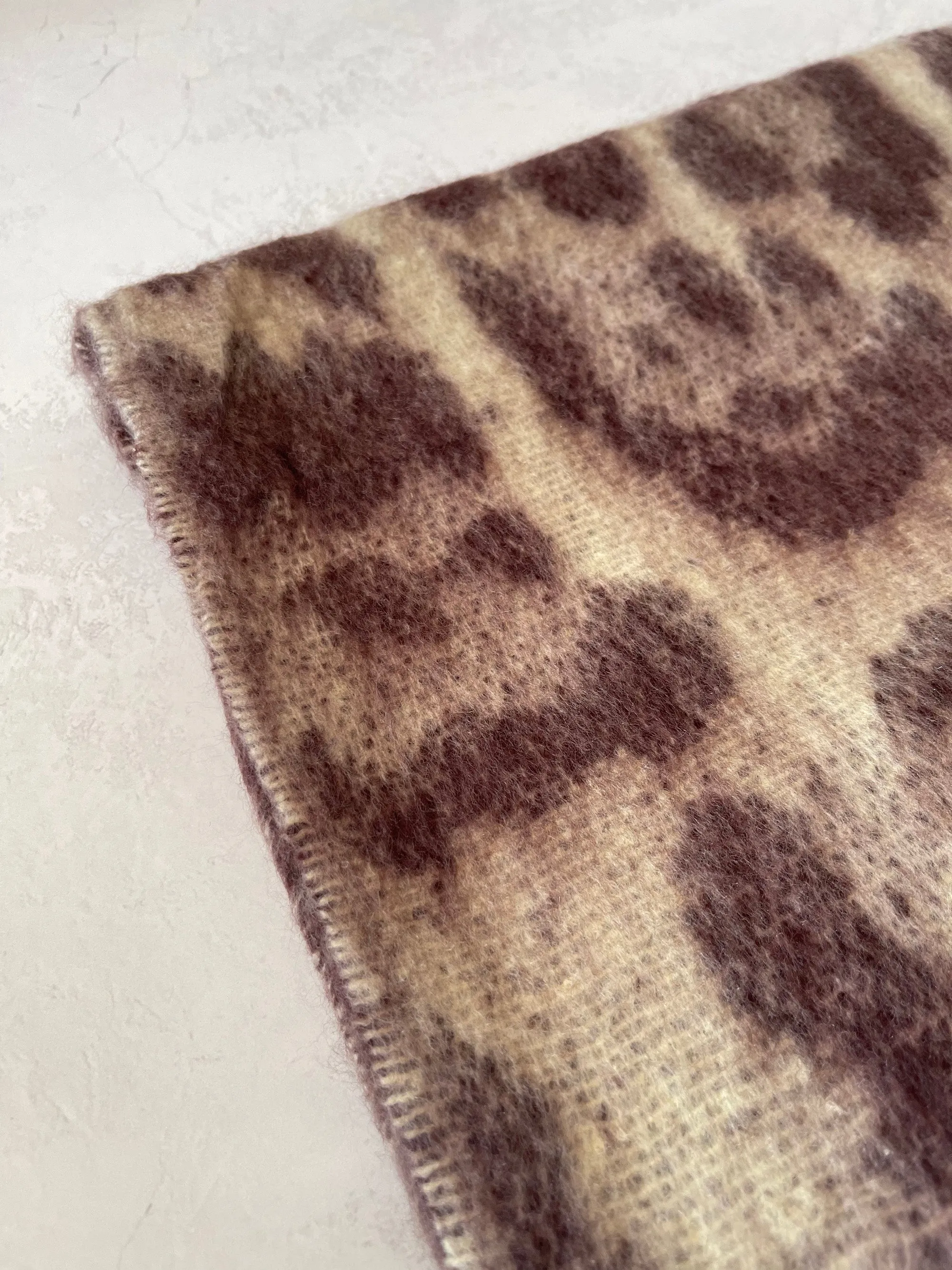 LONG BEIGE WOOL MIX FLUFFY OVERSIZED LEOPARD PRINT SCARF