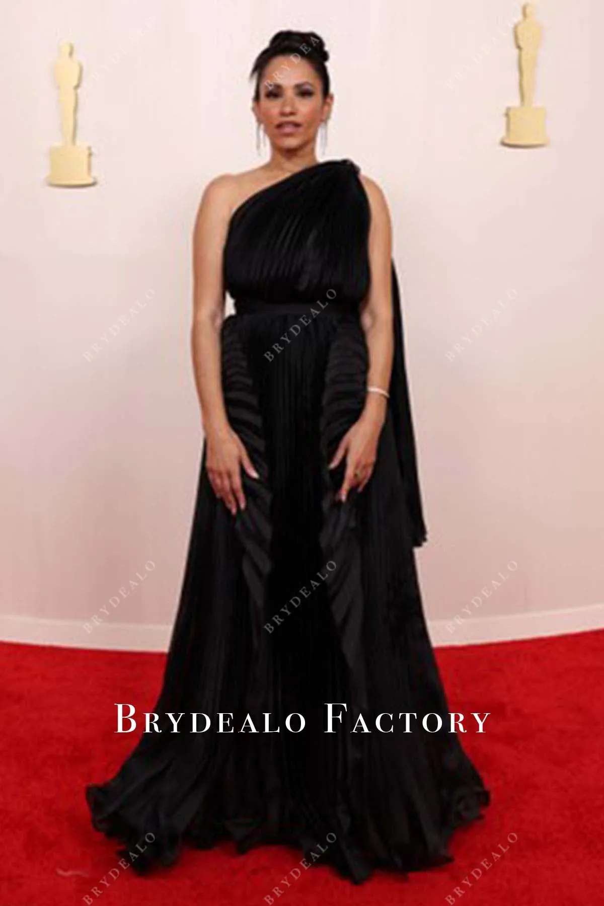 Tiffany Smith 2024 Oscars Black Pleated Red Carpet Dress